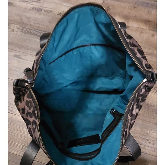 Pre-owned Cole Haan Leopard Print Travel Bag Blue Interior Bx40 - Picture 5 of 9